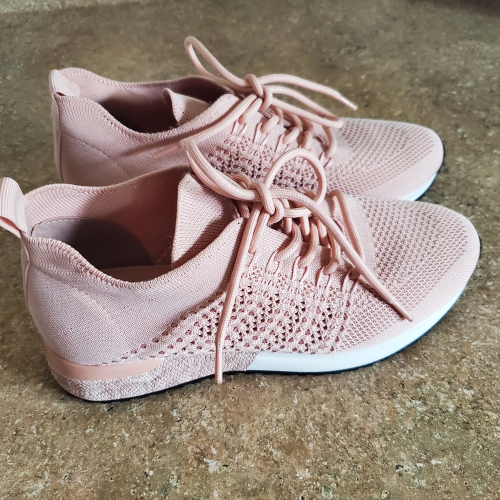 New Womens shoes size 7